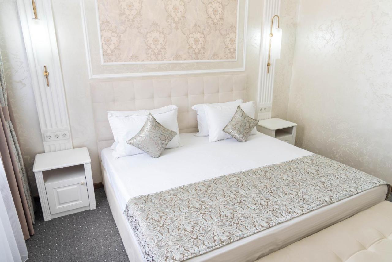 Dora Hotel Шимкент Екстер'єр фото